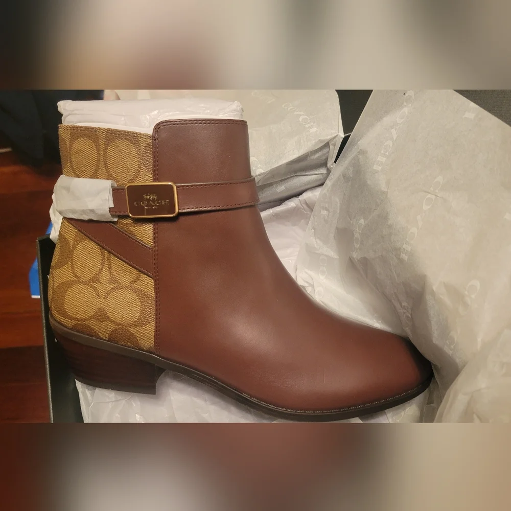 Coach Brown Leather & Signature Canvas Ankle Boots with Gold Accent Size 9 NEW - Picture 2 of 3